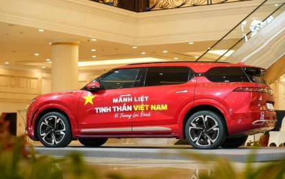 VinFast phát động chiến dịch 'Mãnh liệt tinh thần Việt Nam - Vì tương lai xanh' lần 3, triển khai chương trình khách hàng thân thiết toàn dân